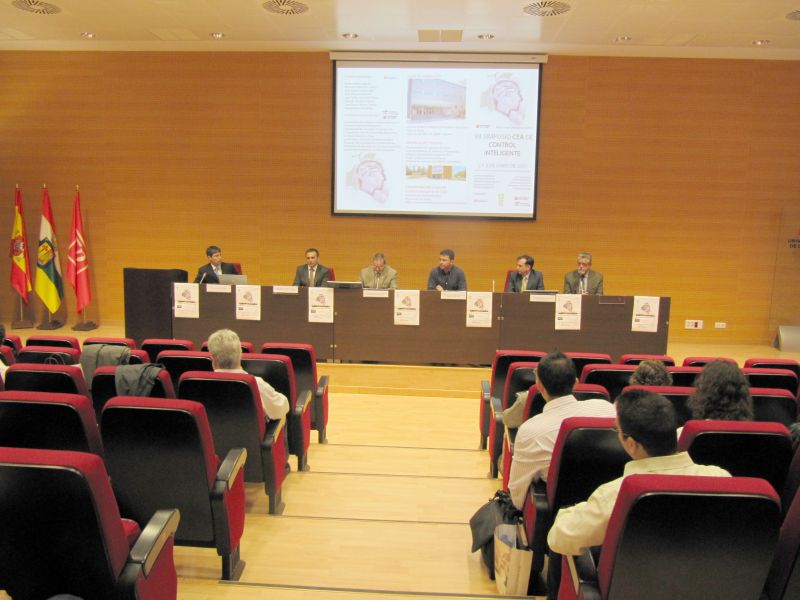 Inauguracion: Organizador del Simposio, Vicerrector de Investigacion, Coordinador del Grupo de CI, Director del Depto Ingenieria Electrica, Director del Depto de Ingenieria Mecanica