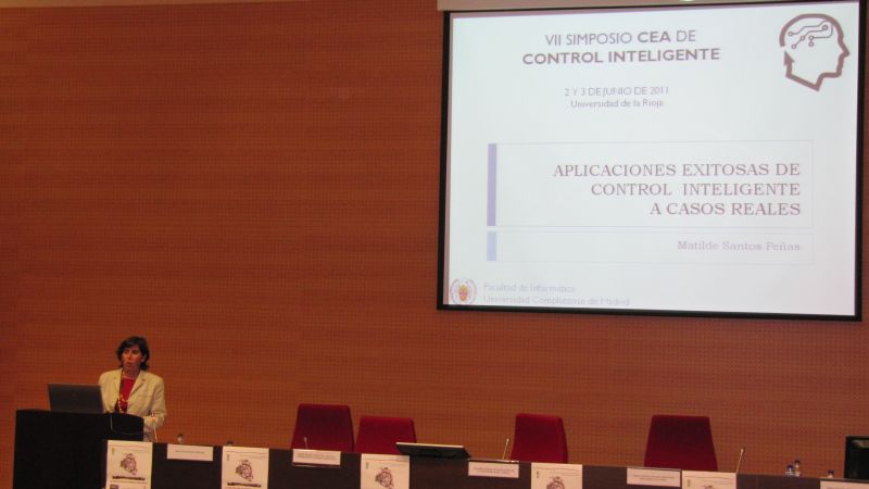 Aplicaciones exitosas de Control Inteligente a casos reales