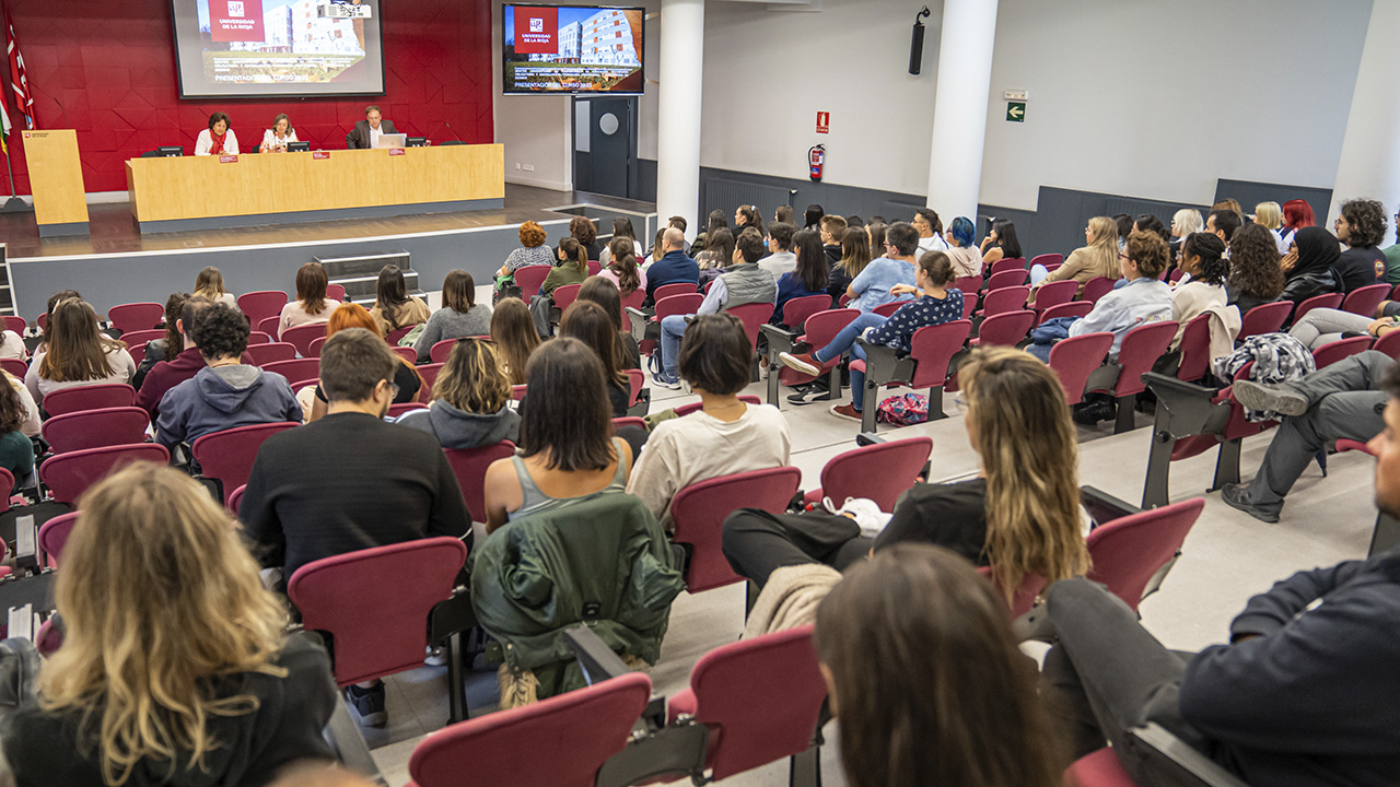 Sesión del Máster en Profesorado celebrada en la Universidad de La Rioja