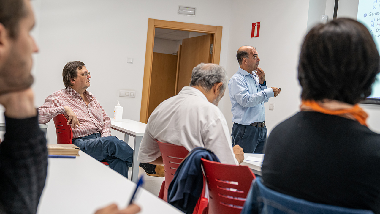 Seminario Matematica Aplicada y Analisis Matematico
