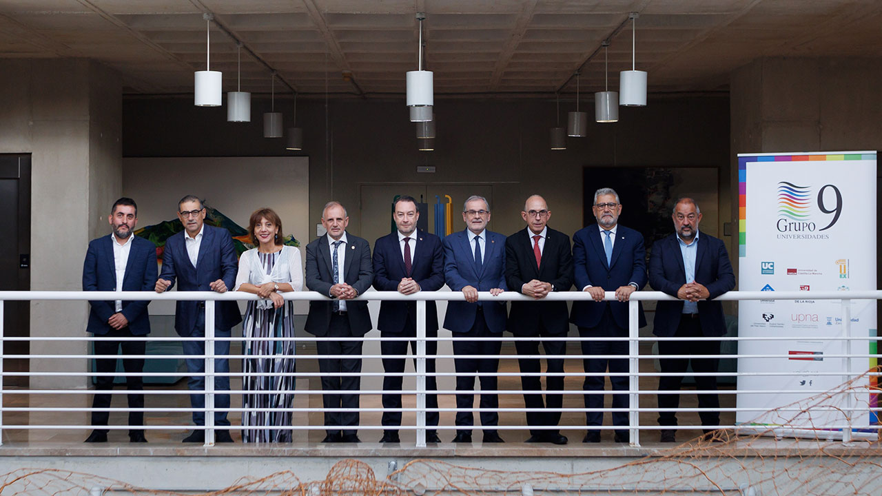 Foto de familia de la Asamblea de Rectoras y Rectores del G-9 en Pamplona