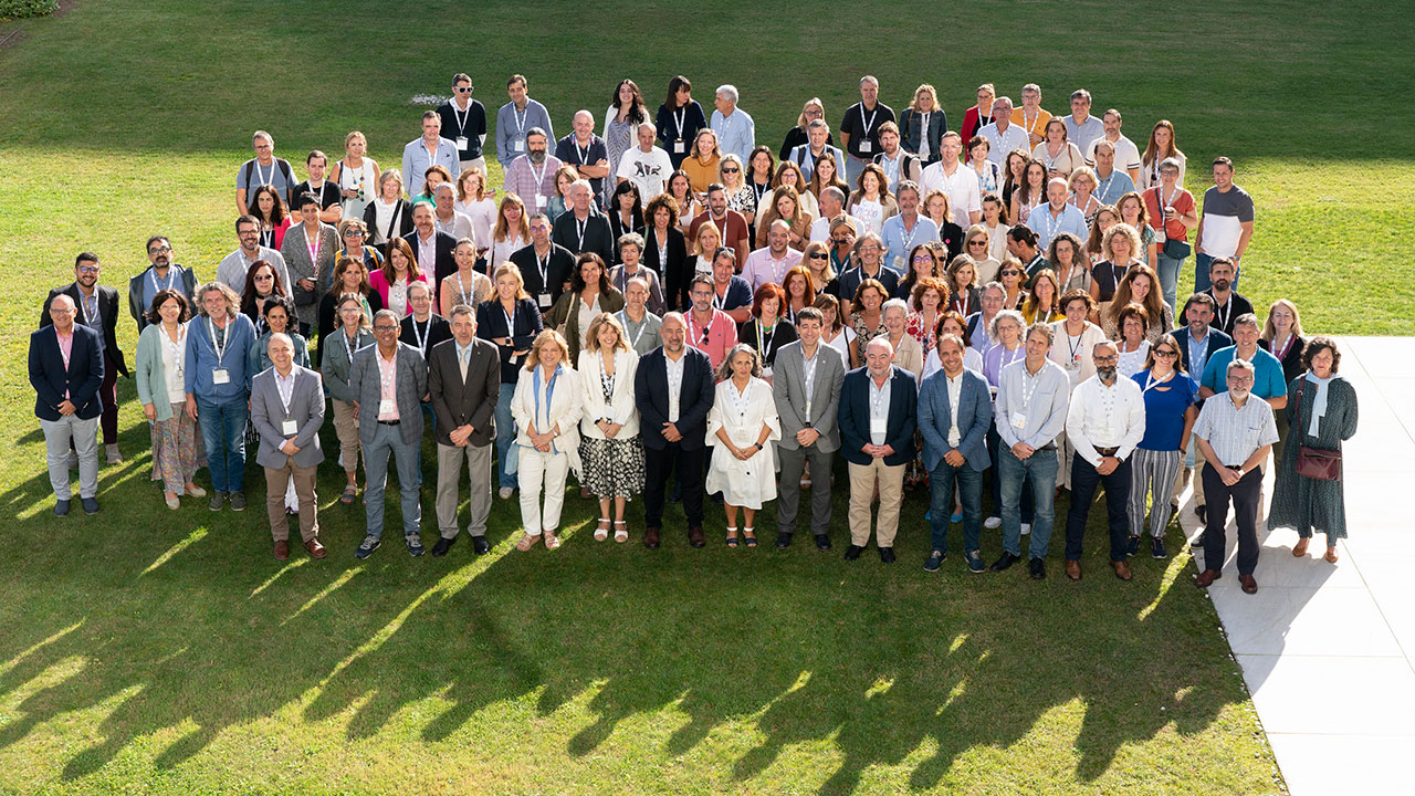 Foto de familia de los participantes en la reunión de la Comisión Sectorial de Investigación del G-9 celebrada en Bilbao