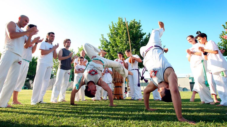 Sesión de puertas abiertas de Capoeira