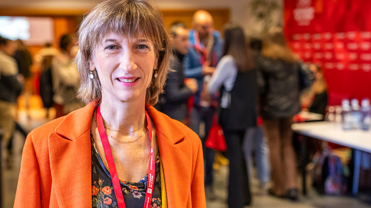 Regina Ruiz de Viñaspre, profesora de la Facultad de Ciencias de la Salud y coorganizadora del congreso