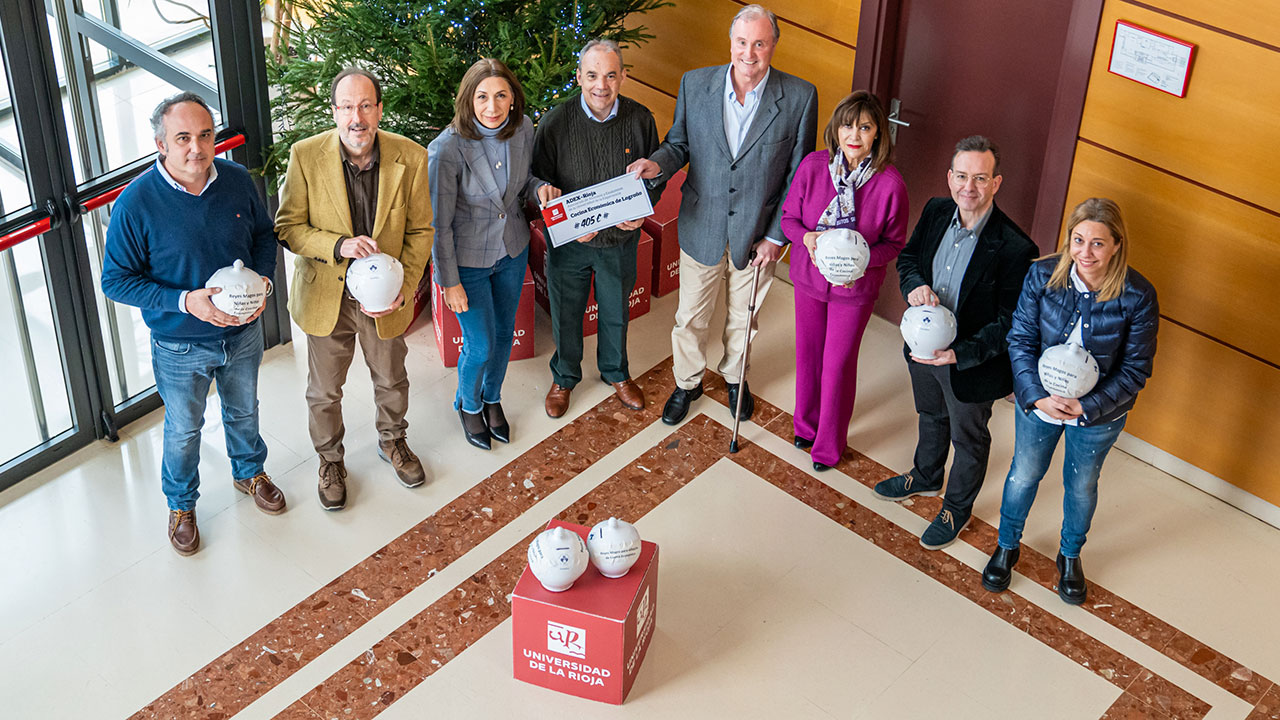 Responsables de la UR, ADEX-Rioja, la Universidad de la Experiencia y la Cocina Económica