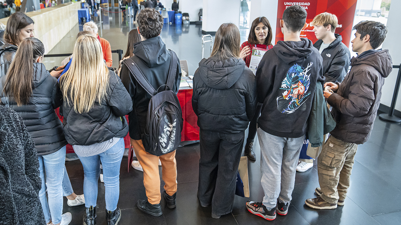 La Universidad de La Rioja presenta su oferta académica en Unitour 2024