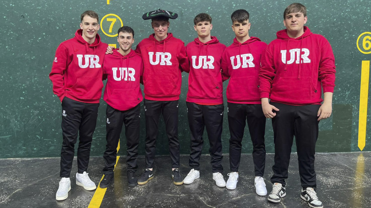 El equipo de la UR que ha participado en el Torneo Universitario Internacional de Pelota ‘Zabalki’