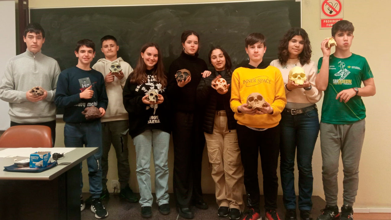 Los alumnos de UR-Talent se acercan a la Paleontología