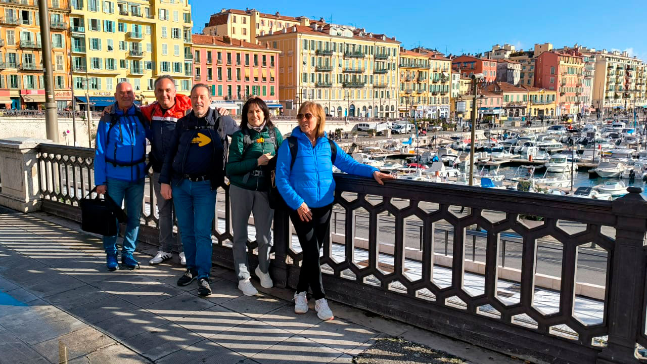 CAXATO lleva por el Camino de Santiago en Europa a cuatro alumnos de la Universidad de la Experiencia