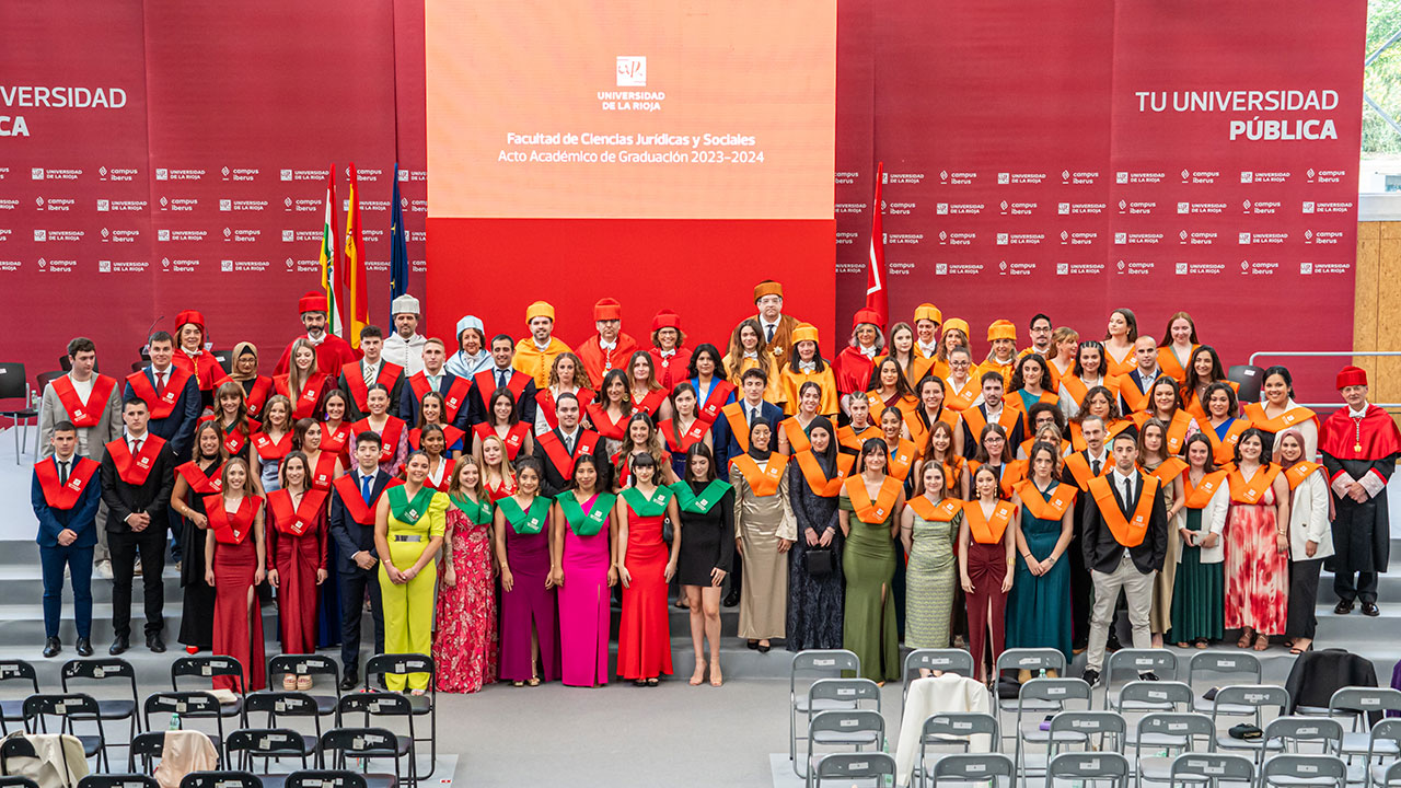 Graduación de la Facultad de Ciencias Jurídicas y Sociales 2023-2024