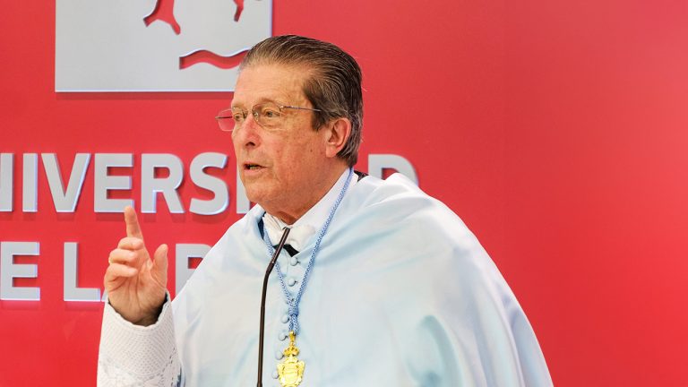 Mayor Zaragoza, durante el acto de investidura como Doctor Honoris Causa por la Universidad de La Rioja