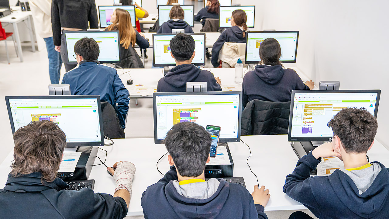 Taller Surfeando la Ingeniería Informática. Experimenta Unirioja