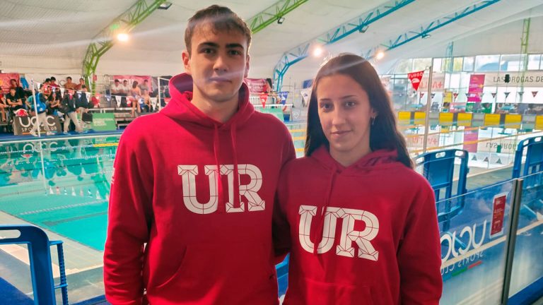 Víctor Valentín Alexandru Dumitriu y Lucía Salinas Martínez