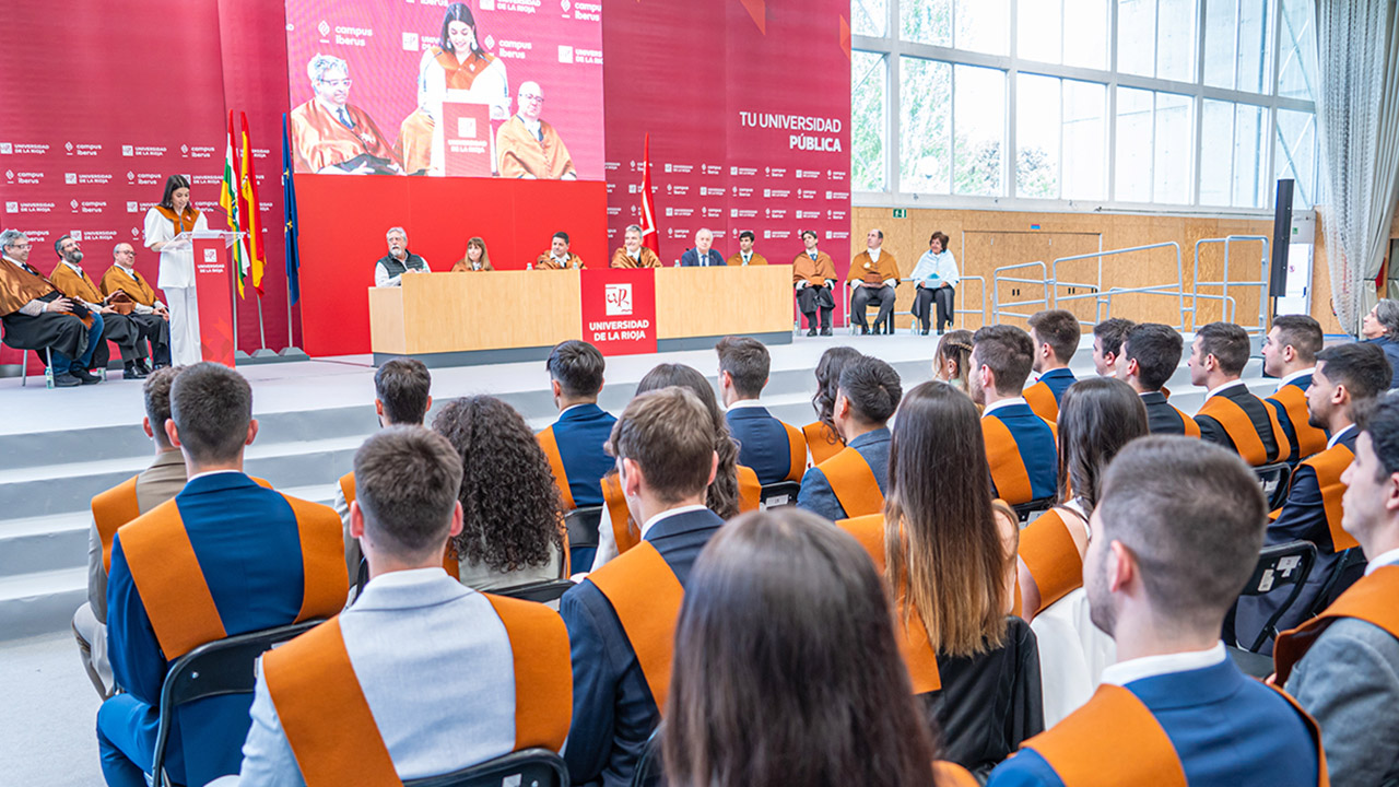 Acto de Graduación 2024-2025. Escuela Técnica Superior de Ingeniería Industrial