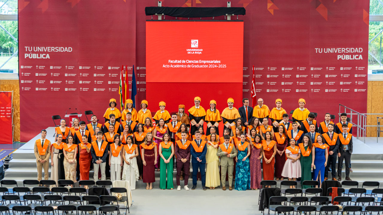 Acto de Graduación de la Facultad de Ciencias Empresariales 2024-2025