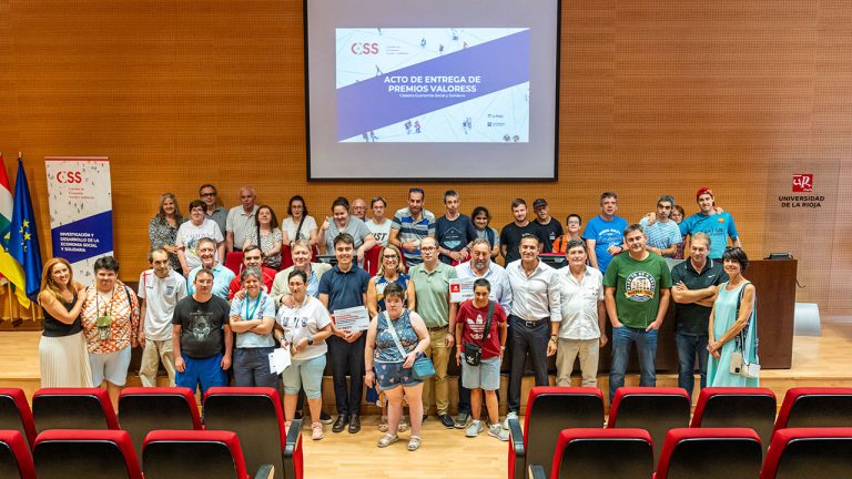 Foto de familia de los I Premios ValorESS 2024