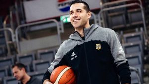 Roberto Molina Romero, en un entrenamiento (© Deutscher Basketball Bund)