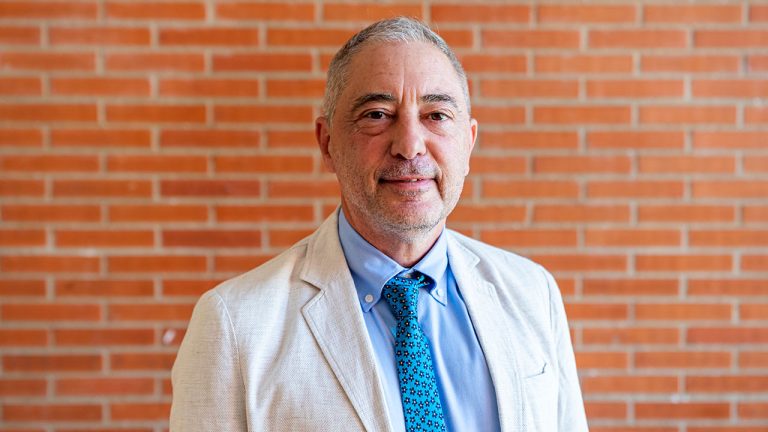 Leonardo F. Pastorino, profesor Ordinario en la Universidad de Verona (Italia)