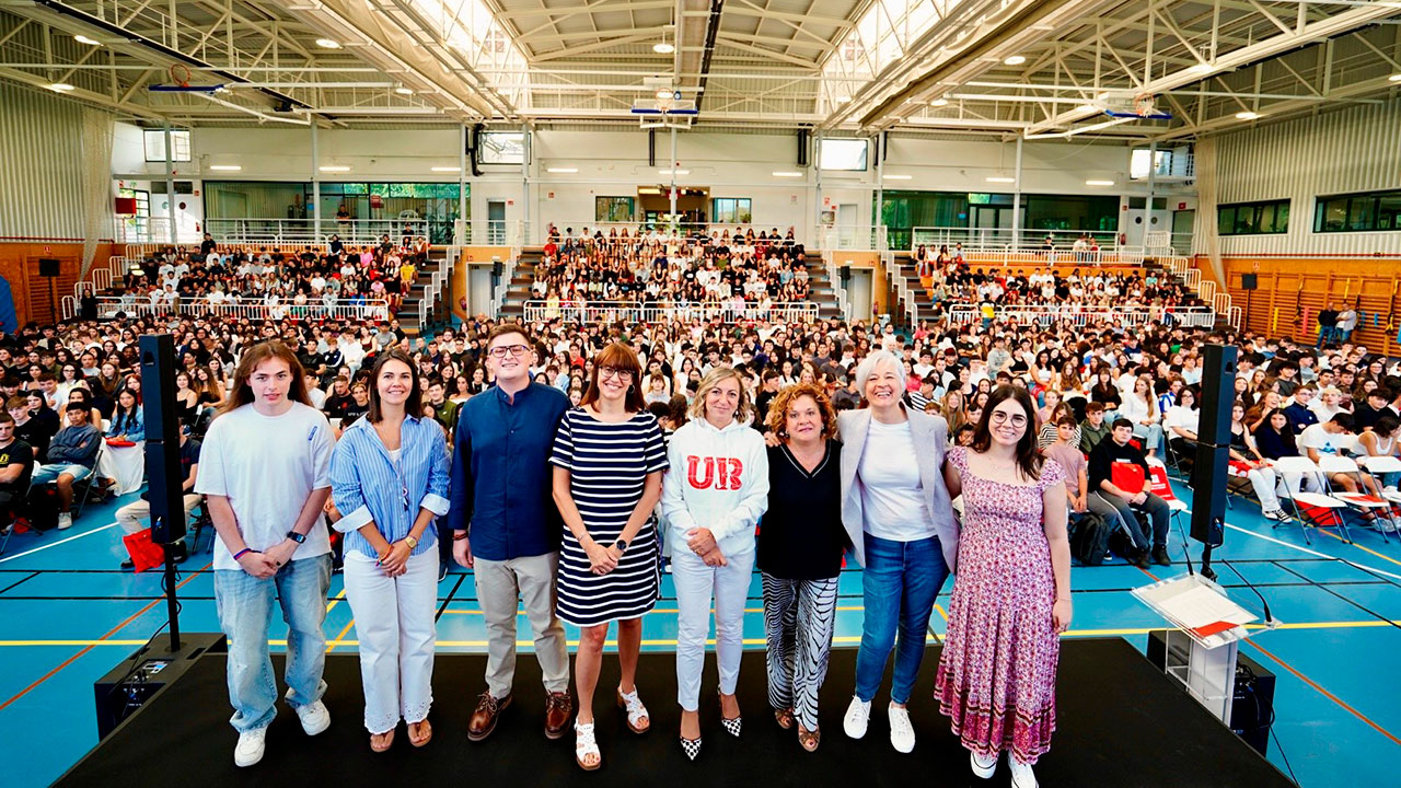 «Es un orgullo que todos hayáis elegido la Universidad de La Rioja para estudiar»