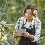 Jornadas. Transformación digital en el sector agrícola: avances y desafíos en el siglo XXI