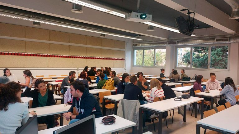 Las sesiones del Grupo de Apoyo a Familias es un servicio de UR Talent para padres y madres con menores con altas capacidades