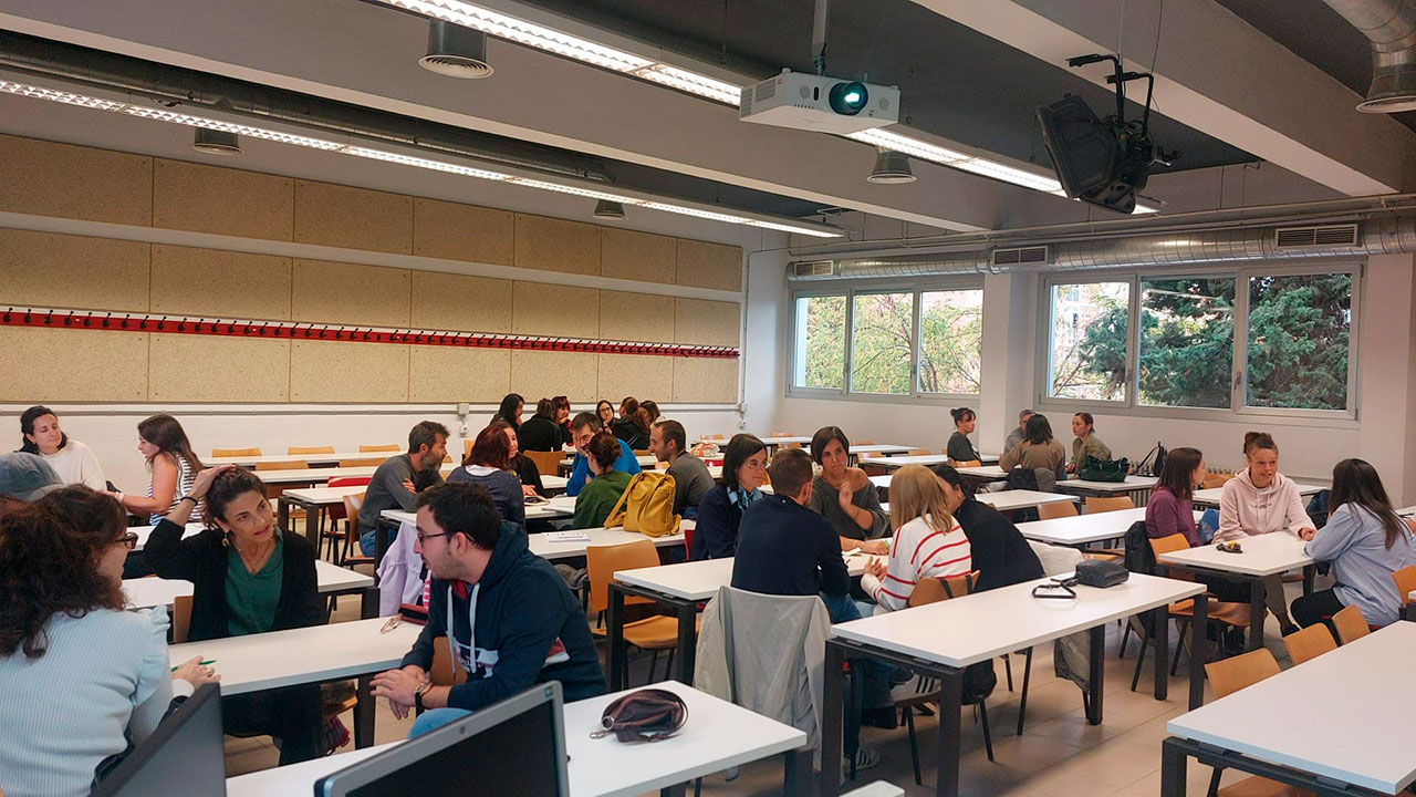 Las sesiones del Grupo de Apoyo a Familias es un servicio de UR Talent para padres y madres con menores con altas capacidades