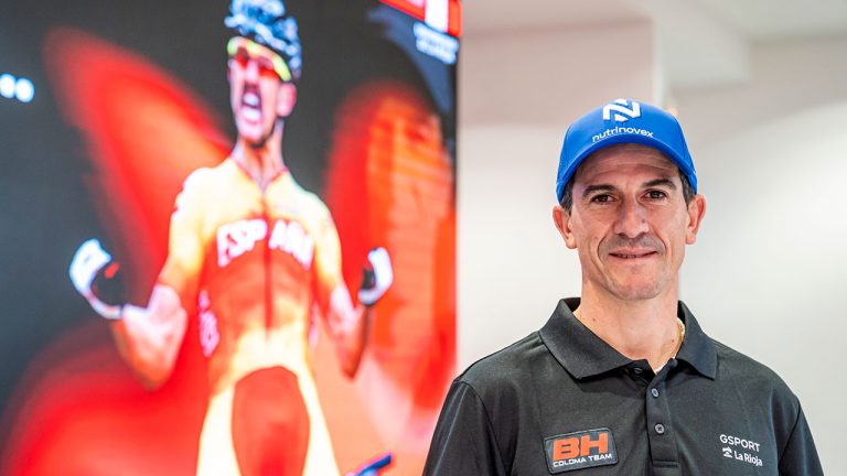 Carlos Coloma: «Uno mismo tiene que tocar suelo para volver a subir a lo más alto»