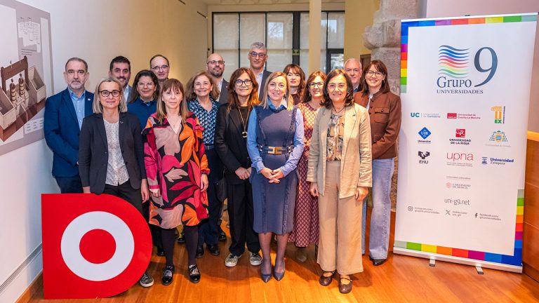 Foto de familia de los integrantes de la Comisión Sectorial del G-9 de Ordenación Académica