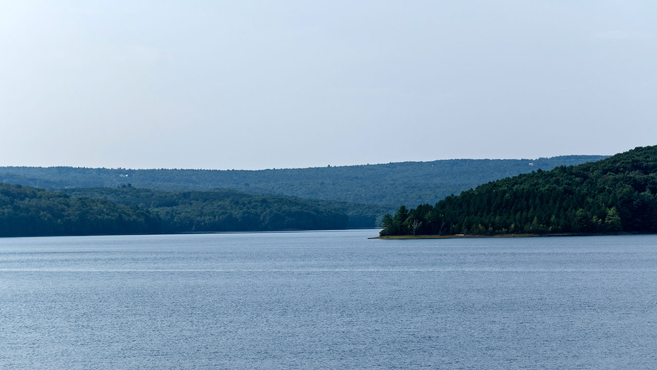 España pierde cada año la mitad del consumo urbano de agua por la evaporación de los embalses