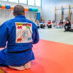Sesión de judo adaptado