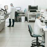 Desde el laboratorio al mundo laboral: perspectivas desde el IQUR. De la universidad al sector del calzado: un paso hacia la innovación