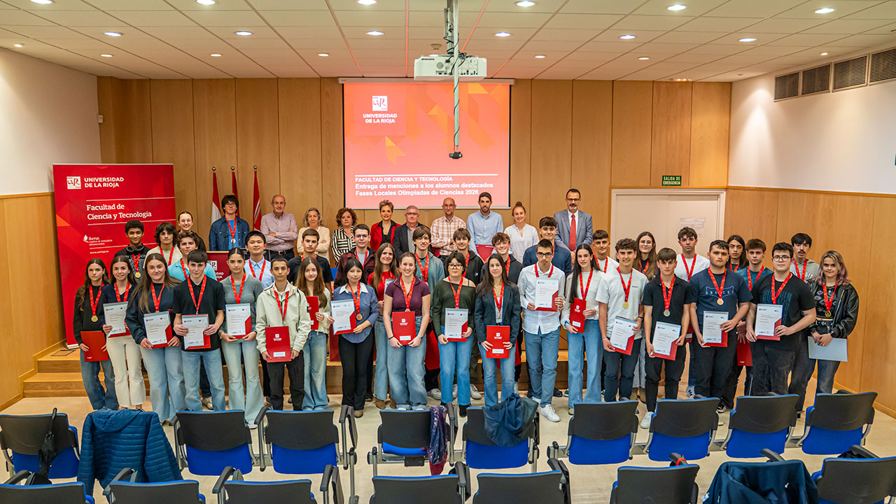 La Facultad de Ciencia y Tecnología entrega los premios y menciones de las Olimpiadas de Ciencias 2026
