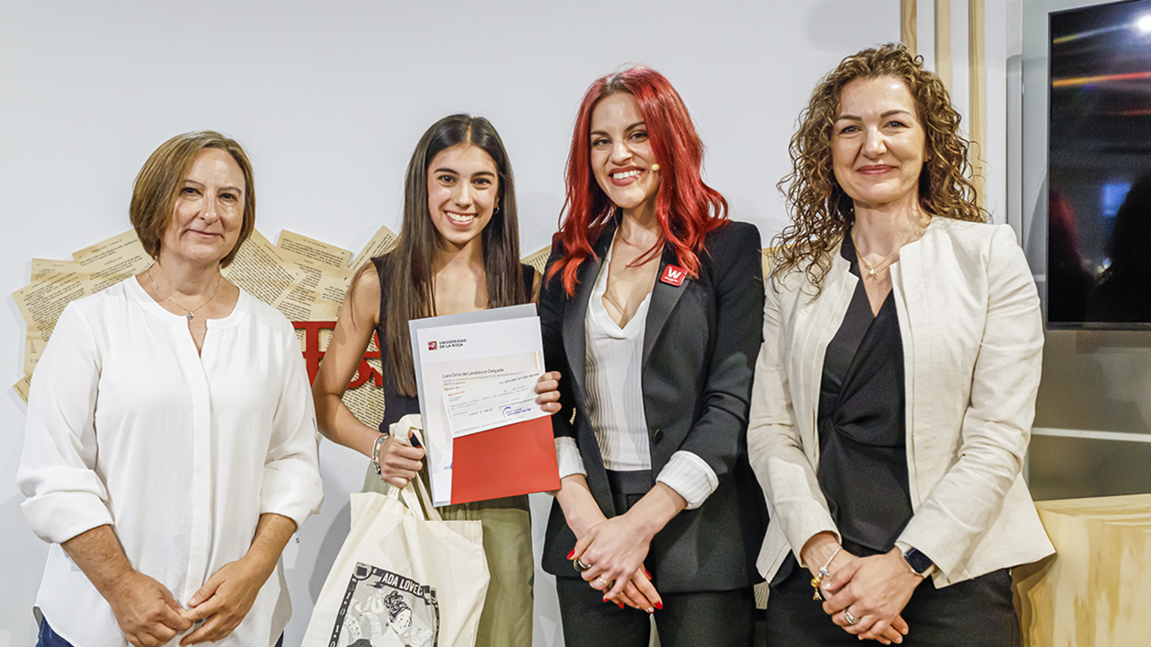 Lara Ortiz de Landaluce gana el XIII Concurso Científico-Literario de la Universidad de La Rioja