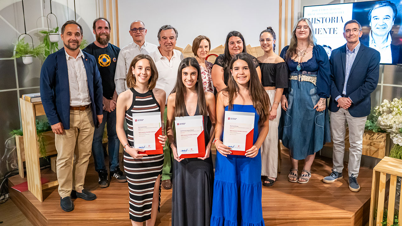 Lara Ortiz de Landaluce gana el XIII Concurso Científico-Literario de la Universidad de La Rioja