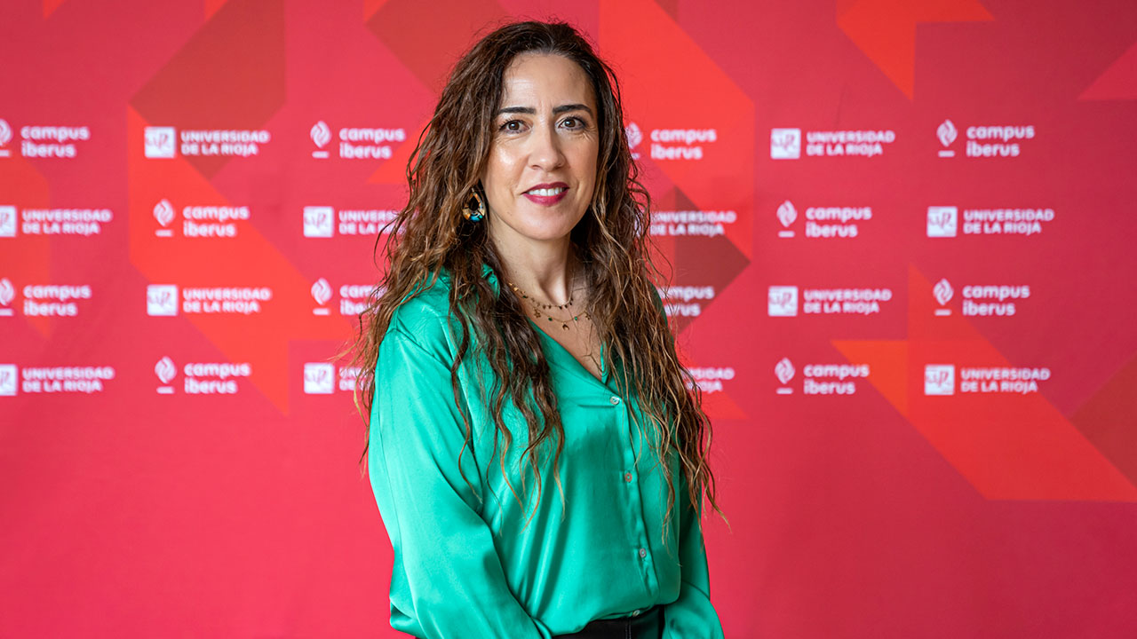 Melania Terrazas Gallego publica la monografía 'Satire, Youth, and Gender in Contemporary Irish Fiction'