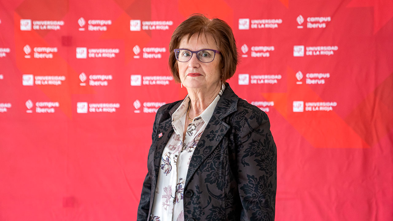 Elena Lalinde Peña, Premio Reconocimiento GEQO a una Carrera Distinguida de la Real Sociedad Española de Química