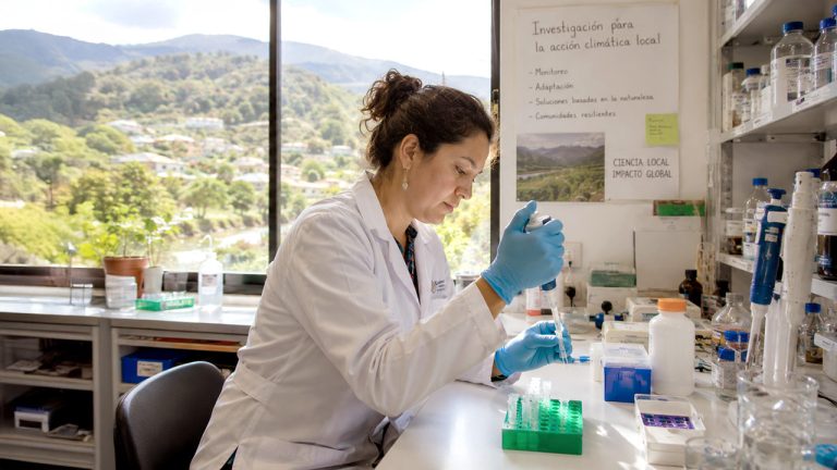 Investigar con propósito: ciencia, poder y cambio social en el mundo actual