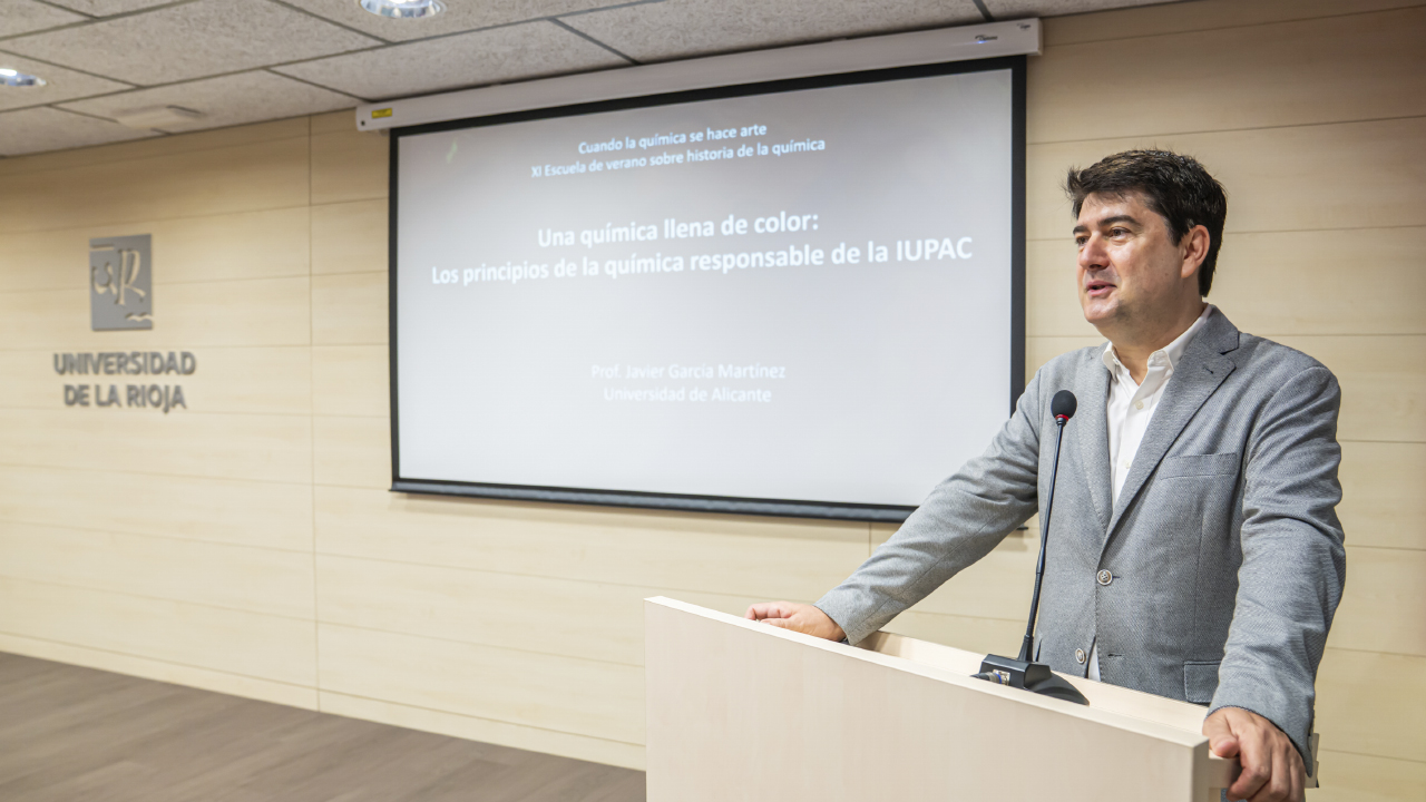 Javier García: «Si la opinión pública va hacia el negacionismo, la mentira y la ignorancia, todo está perdido»